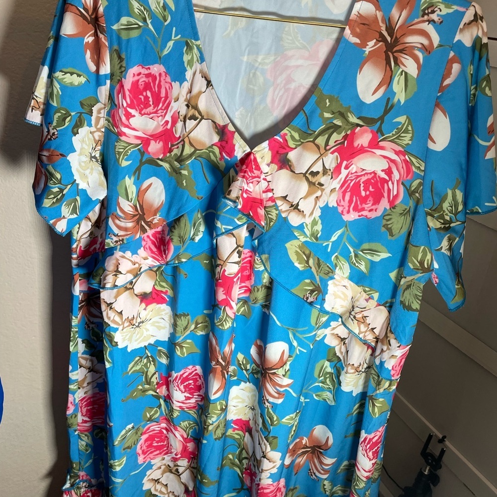 Woman’s flower mumu dress - Large